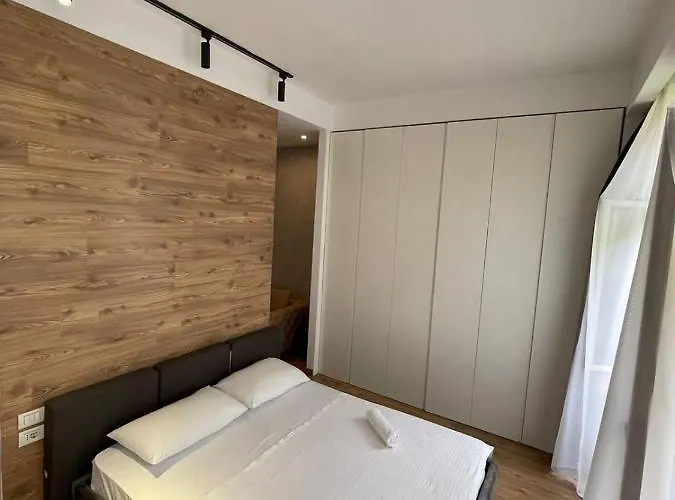 Apartment Center Apartament, Pazari Ri *